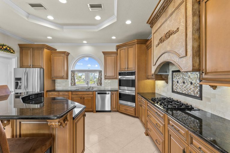 044-Kitchen