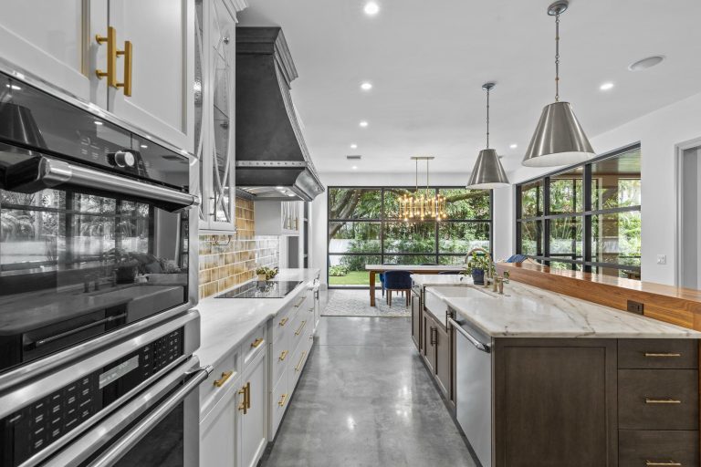 23-Kitchen